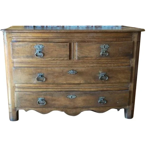 Ancienne commode époque Louis XIV 18 ème siècle