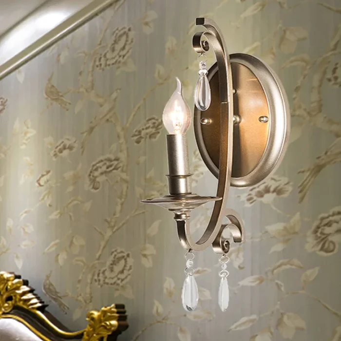 Applique murale à ampoule ouverte pour chambre à coucher, style français, 1/2 tête, finition en laiton, luminaire avec accents en cristal transparent
