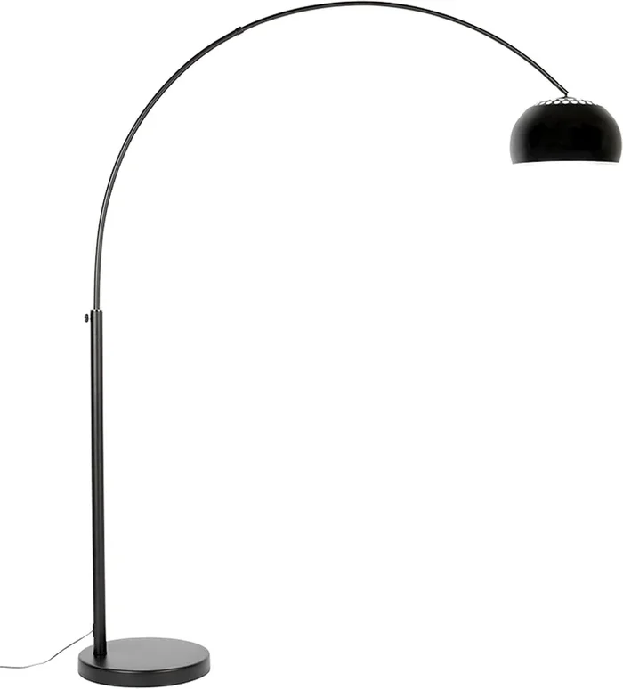 Arc en métal de la lampe debout