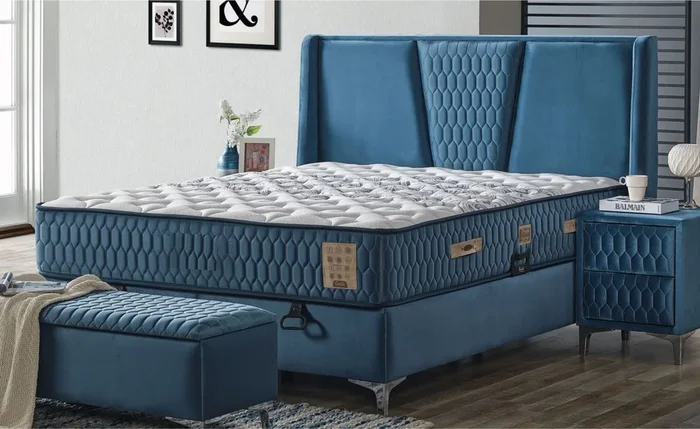 Casa Padrino lit double de luxe bleu / blanc / argent 180 x 200 cm – Lit en bois massif avec tête de lit et matelas – Meuble de chambre – Meuble hôtel – Meuble de luxe – Intérieur de luxe
