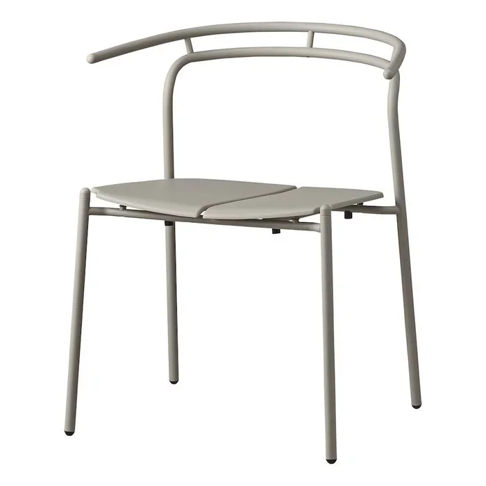 Chaise à manger de AYTMNOVO dining chair