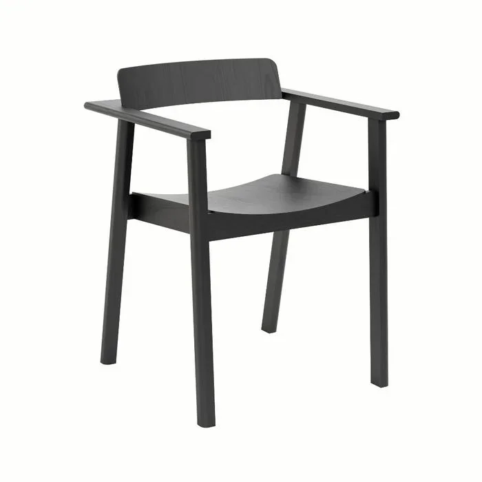 Chaise à manger de PLEASE WAIT to be SEATEDMaiden Chair / By Studio Pesi