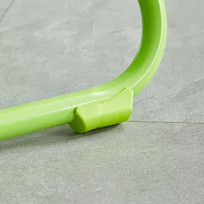 Chaise de salle à manger en plastique contemporain avec 4 jambes pour usage à domicile