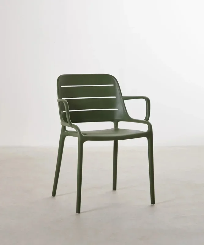 Chaise empilable en polypropylène avec accoudoirs Mila