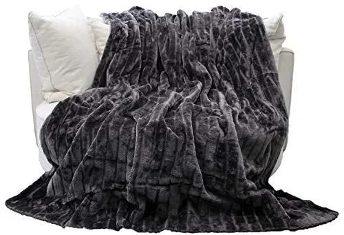 Couverture en Fausse Fourrure 150×200 cm – Plaid Moelleux et Chaud avec Revers Polaire, Douce, Lavable, idéale pour canapé et lit – Anthracite