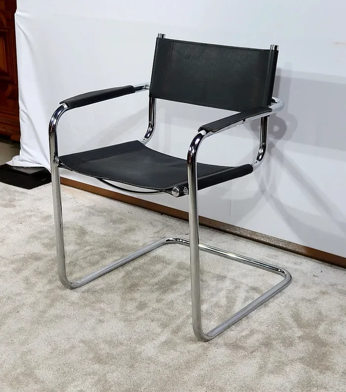 Fauteuil en Métal Chromé et Cuir noir, d’après M. Breuer – 1970