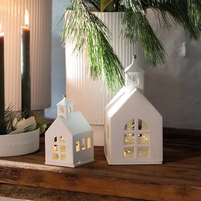 La chapelle lumineuse en porcelaine – Räder