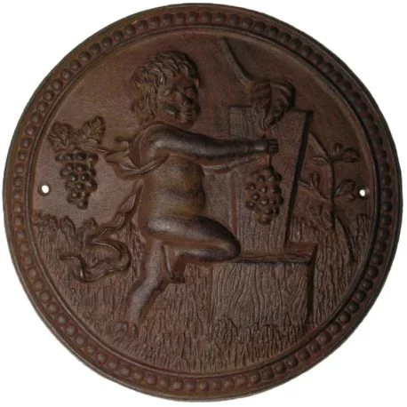Plaque décorative murale en fonte de fer « les vendanges du chérubin »