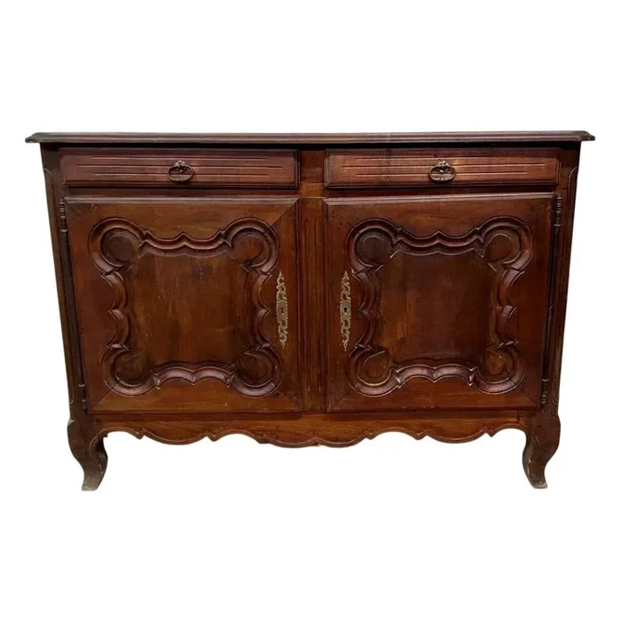 Superbe Buffet époque louis XV en noyer massif vers 1750