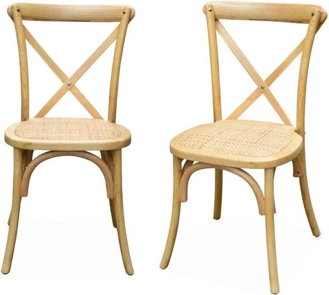 Sweeek – Lot de 2 chaises de bistrot en bois de cédrèle naturel. vintage. assise en rotin. empilables